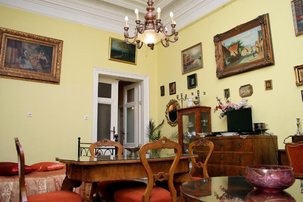 Budapest Tourist Apartments - Jozsef Koerut ภายนอก รูปภาพ